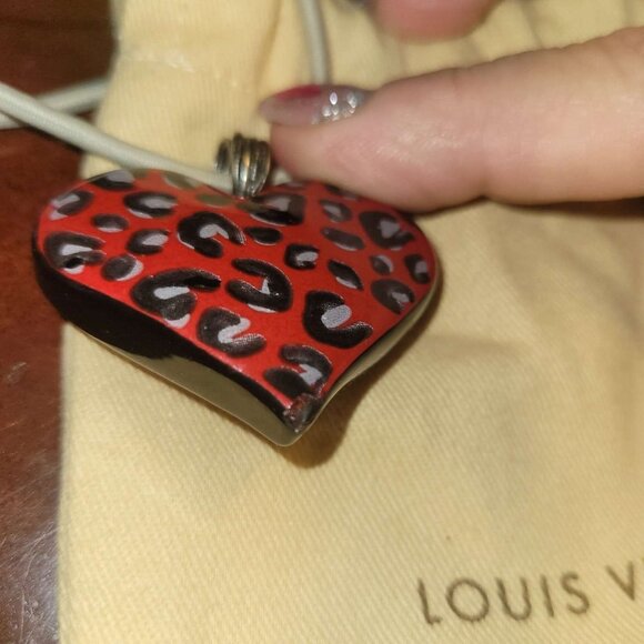 LOUIS VUITTON Stephen Sprouse Red/Back Spotted Stone Enamel Heart Flower Hairtie - Picture 9 of 9